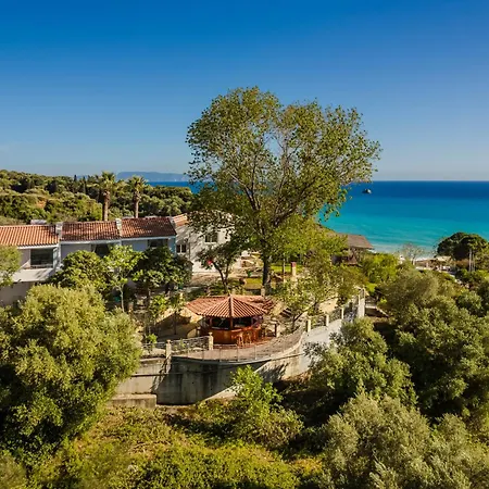 Costa Avithos Szálloda