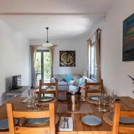 Costa Avithos Szálloda 4*