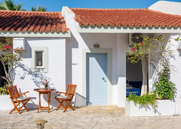 Costa Avithos Otel Svoronata