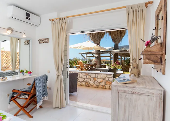 Costa Avithos Otel 4*