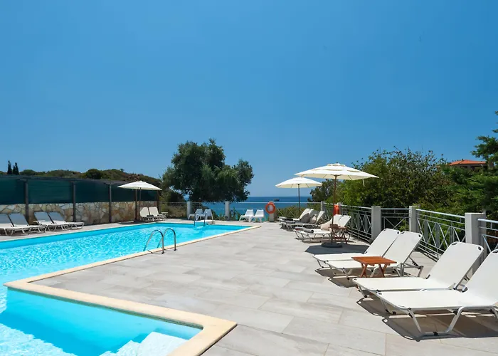 Costa Avithos Otel Svoronata