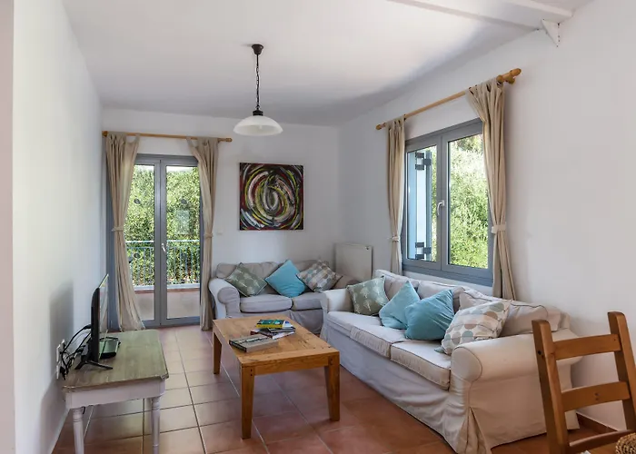 Costa Avithos Otel Svoronata