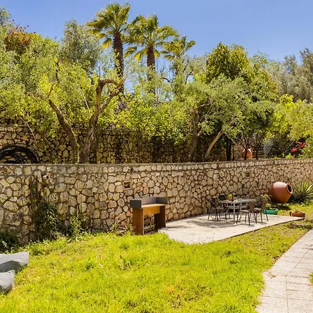 Hotel Costa Avithos 4*