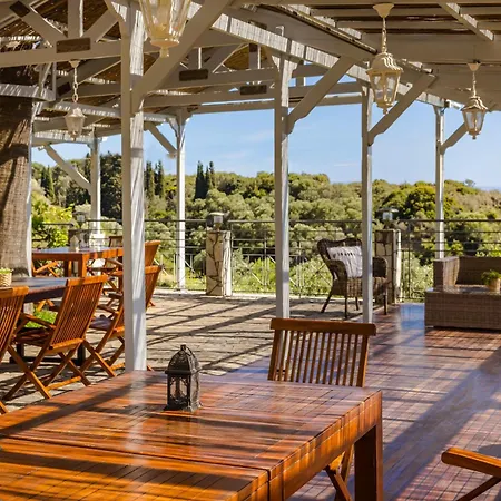 Costa Avithos Hotel Svoronata