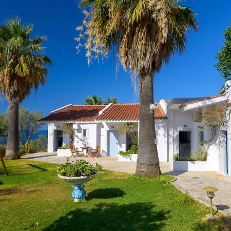 Hotel Costa Avithos Svoronata