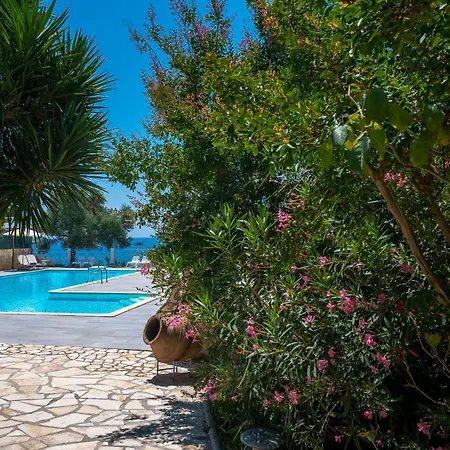 Costa Avithos 4* Свороната