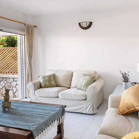 Hotel Costa Avithos 4*