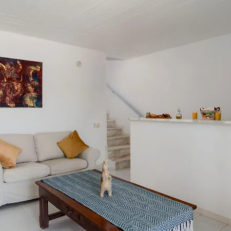 Costa Avithos Отель