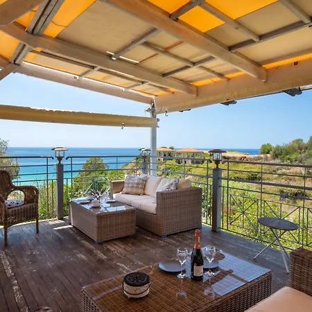 Costa Avithos Hotel Svoronata