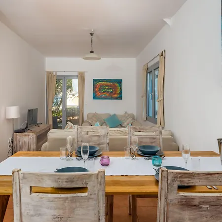 Hotel Costa Avithos 4*