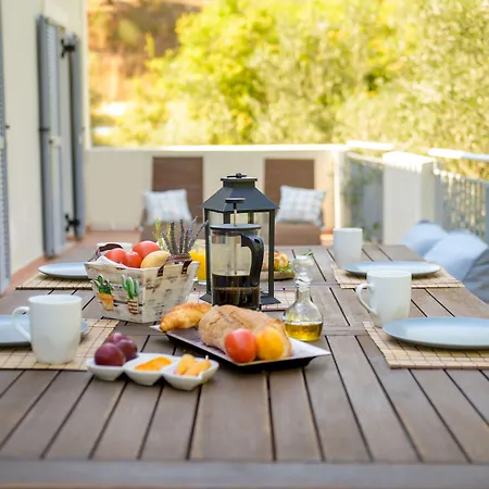 Costa Avithos 4* Свороната