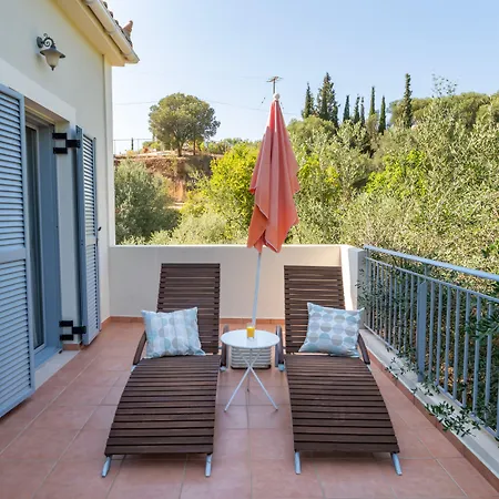 Costa Avithos Hotel Svoronata