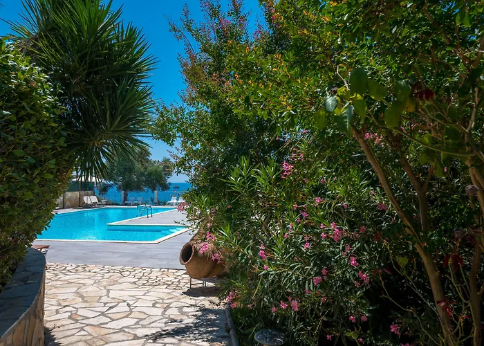 Costa Avithos 4* סבורונטה