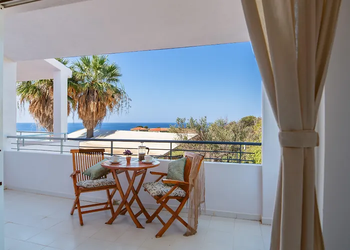 Hotel Costa Avithos