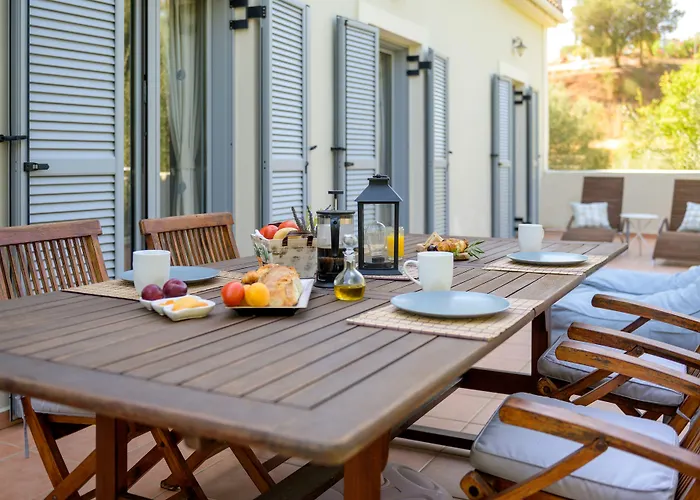 Costa Avithos Hotel